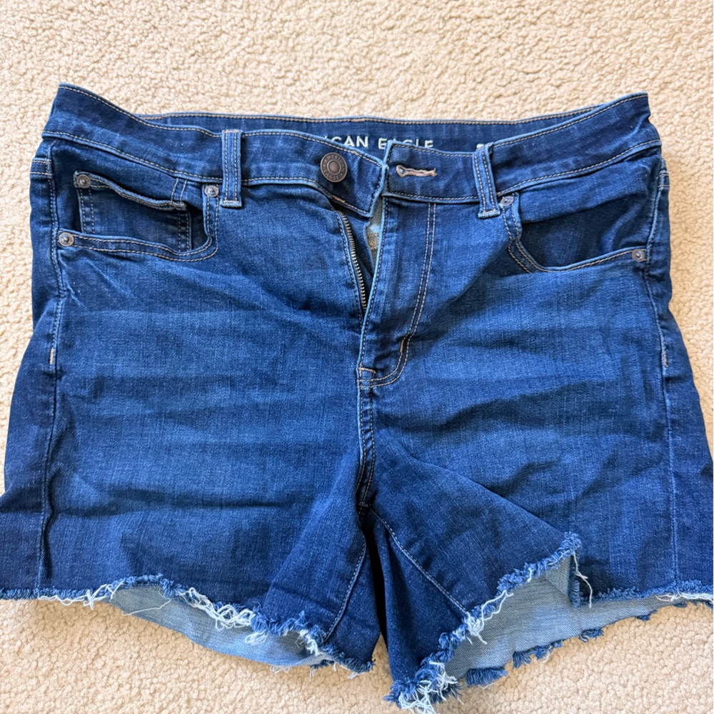 American Eagle Women’s size 12 Shorts Hi-Rise Shortie